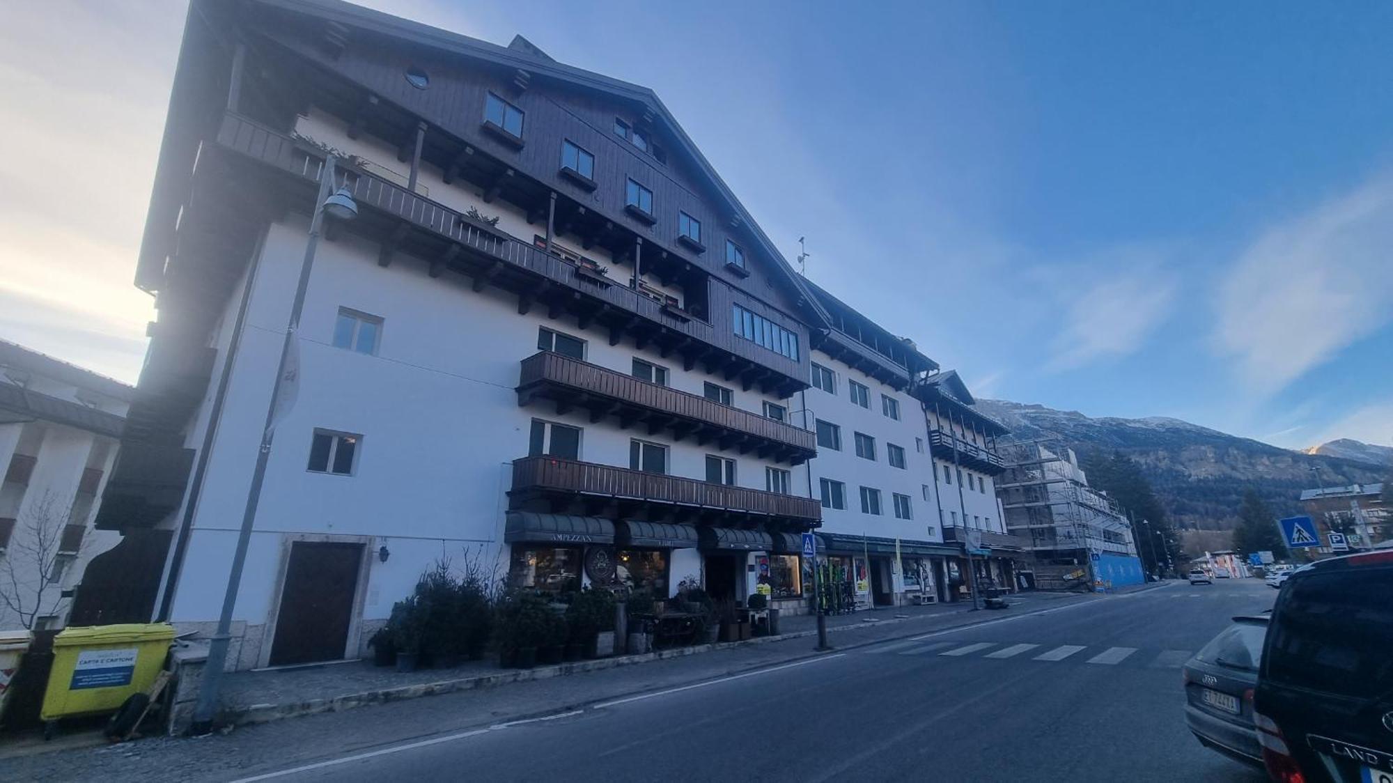 Studio Apartment Ariston In Centro A Cortina กอร์ตินาดัมเปซโซ ภายนอก รูปภาพ